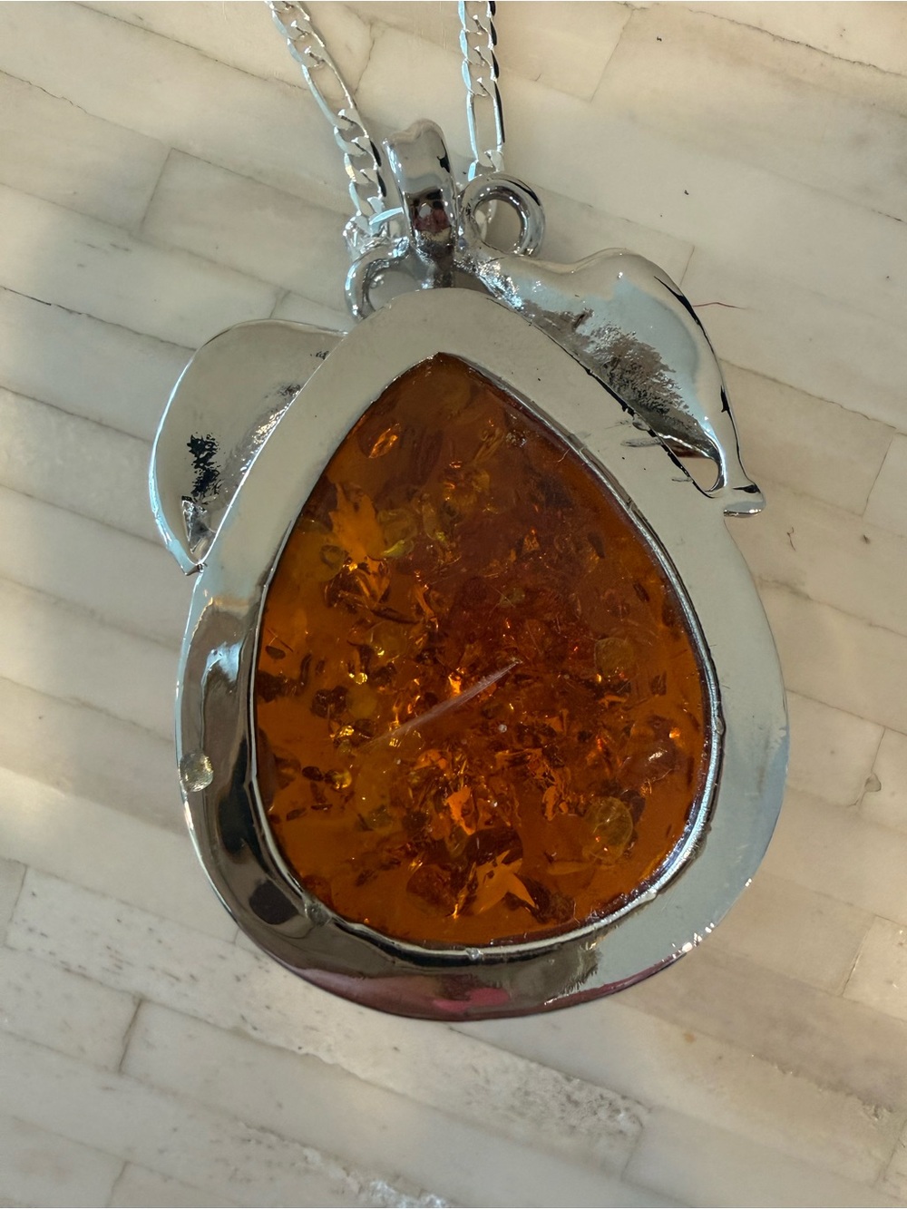 925 Sterling Chain with Amber Color Teardrop Leaf Pendant Necklace - Orange - Picture 4 of 5
